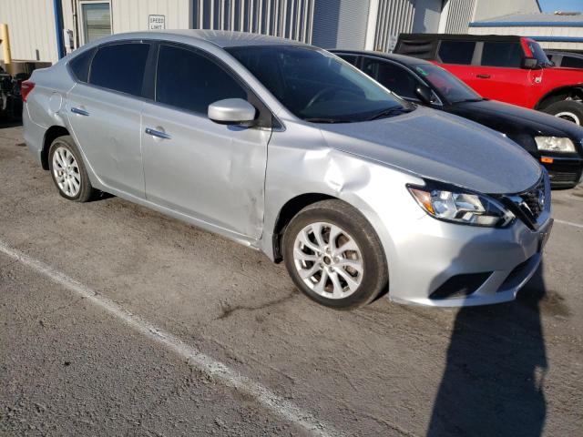 3N1AB7AP2JL627910 - 2018 NISSAN SENTRA S SILVER photo 4