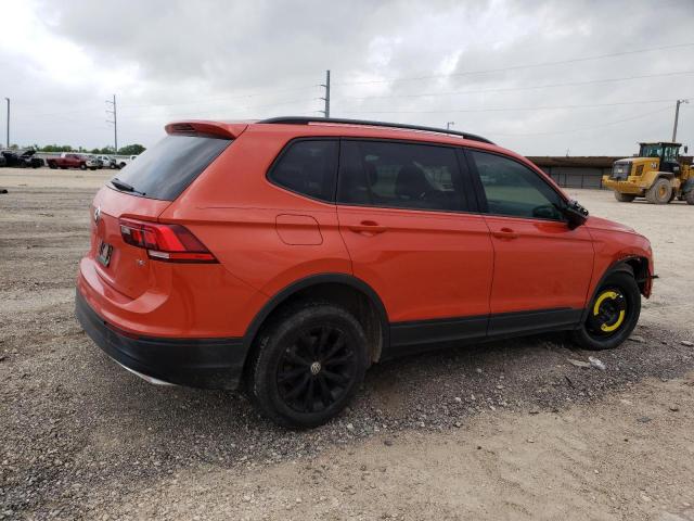 3VV1B7AX9JM125971 - 2018 VOLKSWAGEN TIGUAN S ORANGE photo 3