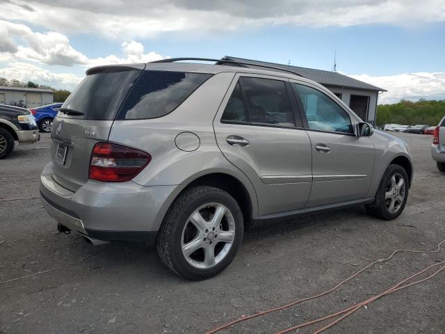 4JGBB86EX8A322666 - 2008 MERCEDES-BENZ ML 350 GRAY photo 3