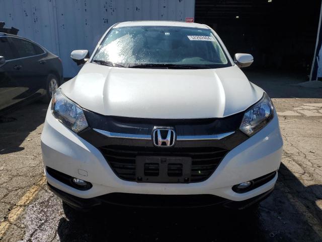 3CZRU6H55HM731847 - 2017 HONDA HR-V EX WHITE photo 5