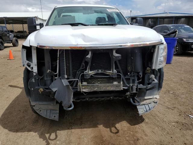 1GC3KZCG6DZ121718 - 2013 CHEVROLET SILVERADO K3500 WHITE photo 5