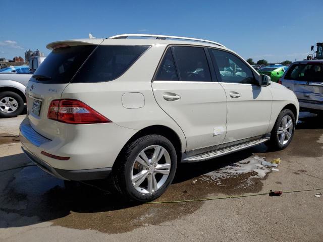 4JGDA5HB7CA026302 - 2012 MERCEDES-BENZ ML 350 4MATIC WHITE photo 3