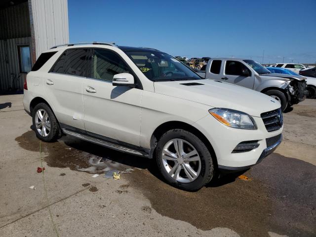 4JGDA5HB7CA026302 - 2012 MERCEDES-BENZ ML 350 4MATIC WHITE photo 4