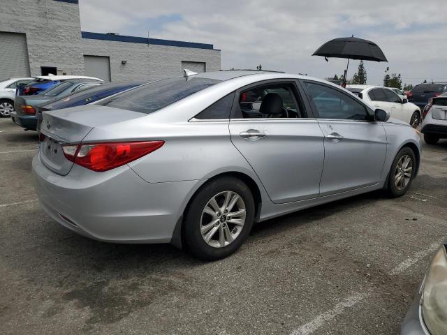 5NPEB4AC0CH427346 - 2012 HYUNDAI SONATA GLS SILVER photo 3