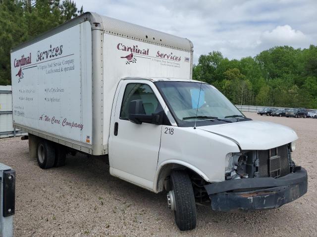 1GB6G3AG4A1143343 - 2010 CHEVROLET EXPRESS G3 WHITE photo 4