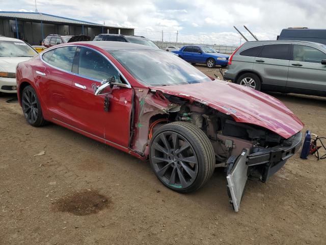 5YJSA1E22JF245097 - 2018 TESLA MODEL S 红色 照片 4