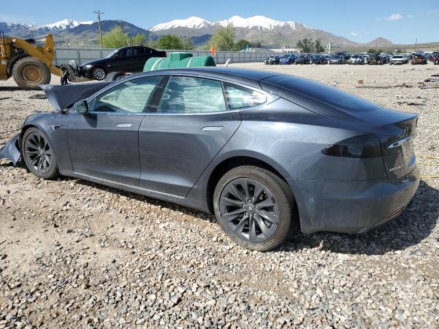 5YJSA1E23HF220395 - 2017 TESLA MODEL S ნაცრისფერი ფოტო 2
