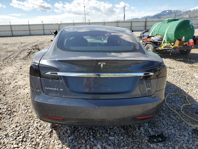 5YJSA1E23HF220395 - 2017 TESLA MODEL S ნაცრისფერი ფოტო 6