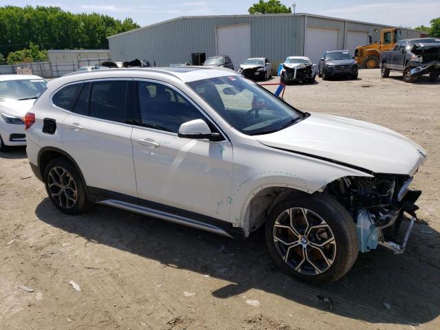 WBXJG9C04M5S52460 - 2021 BMW X1 XDRIVE28I WHITE photo 4