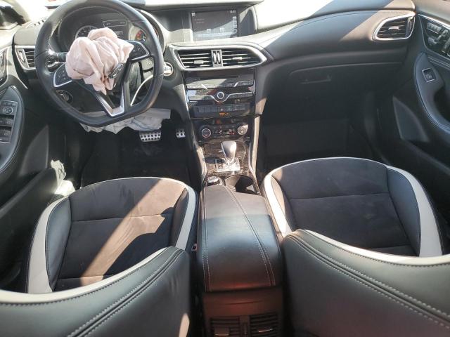 SJKCH5CP9JA046849 - 2018 INFINITI QX30 BASE WHITE photo 8