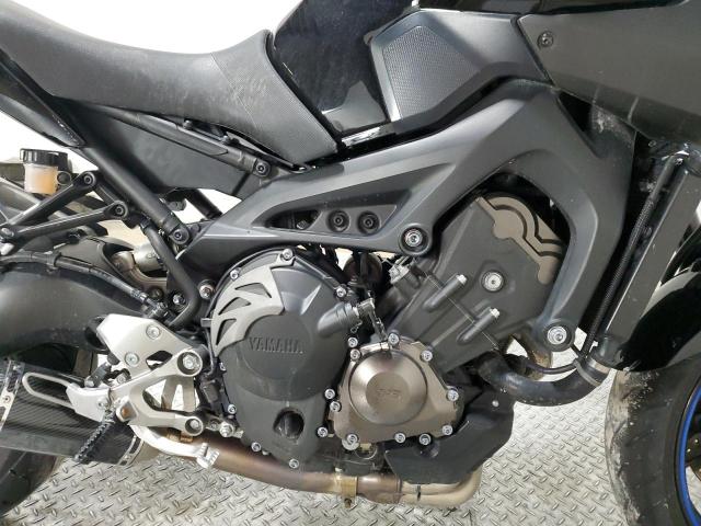 JYARN33Y1GA002917 - 2016 YAMAHA FZ09 C BLACK photo 5