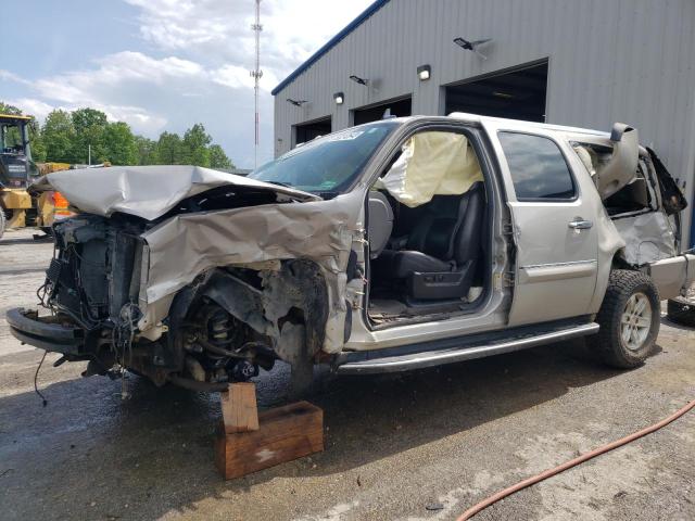 1GKFK668X7J298599 - 2007 GMC YUKON XL DENALI BEIGE photo 1