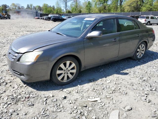 2005 TOYOTA AVALON XL, 