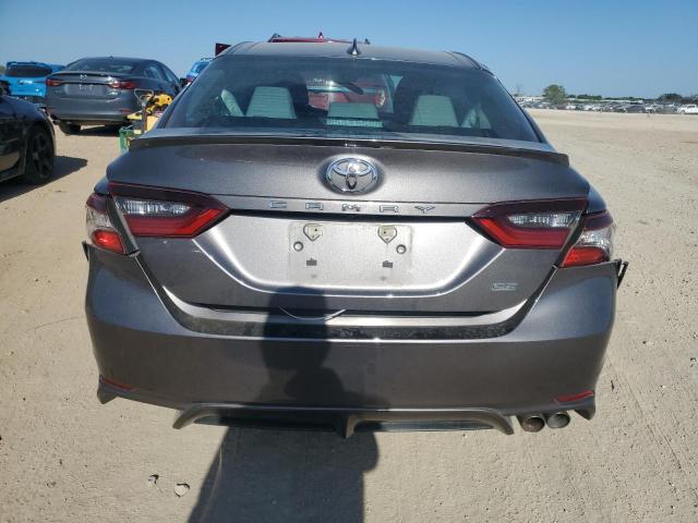 4T1G11AK2RU883800 - 2024 TOYOTA CAMRY SE NIGHT SHADE GRAY photo 6