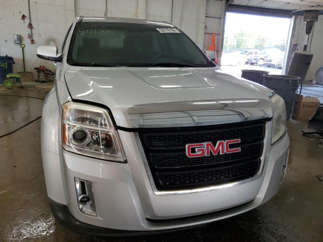 2GKALMEK7F6138135 - 2015 GMC TERRAIN SLE SILVER photo 5