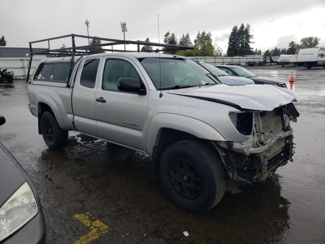 5TETU62N28Z508267 - 2008 TOYOTA TACOMA PRERUNNER ACCESS CAB SILVER photo 4