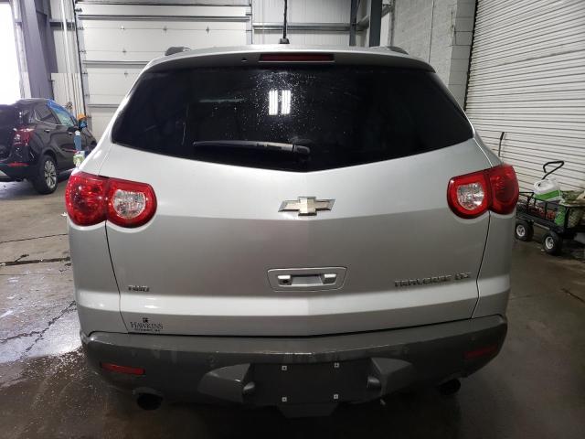 1GNKVLED7CJ299757 - 2012 CHEVROLET TRAVERSE LTZ SILVER photo 6