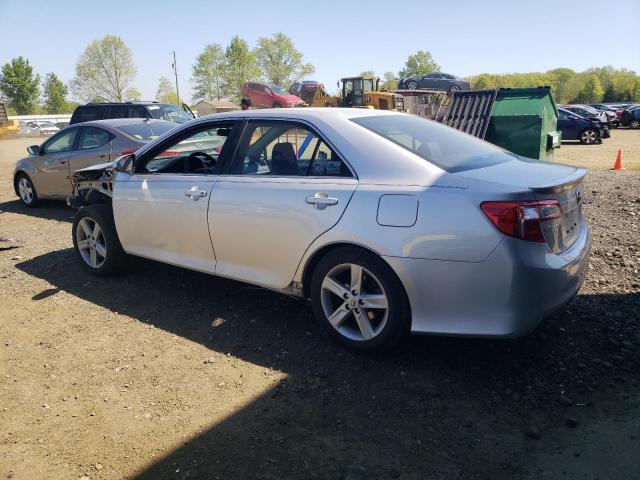 4T1BF1FKXEU800810 - 2014 TOYOTA CAMRY L SILVER photo 2