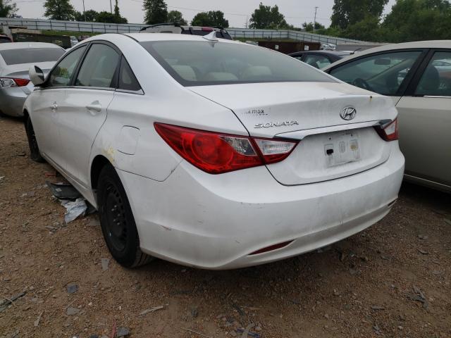 5NPEB4AC2DH542113 - 2013 HYUNDAI SONATA GLS WHITE photo 3