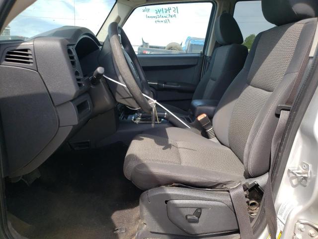 1J4RG4GK6AC161917 - 2010 JEEP COMMANDER SPORT Silber Foto 7