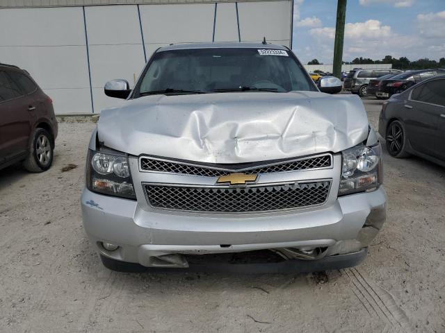 1GNSKKE36BR101180 - 2011 CHEVROLET SUBURBAN K1500 LTZ SILVER photo 5