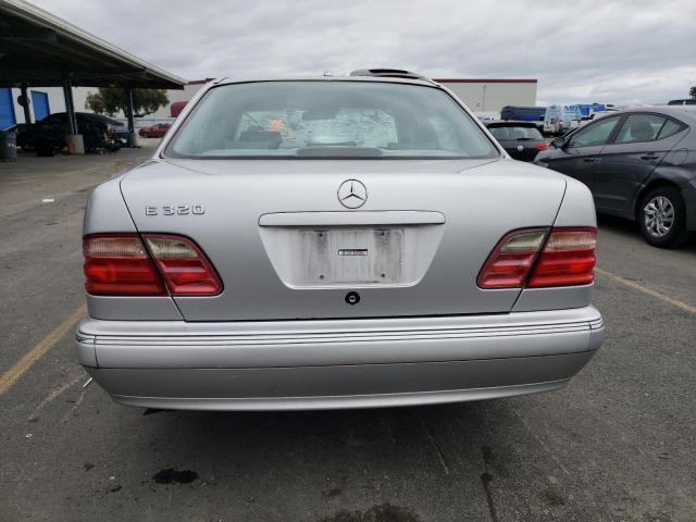 WDBJF65JXYB119339 - 2000 MERCEDES-BENZ E 320 SILVER photo 6