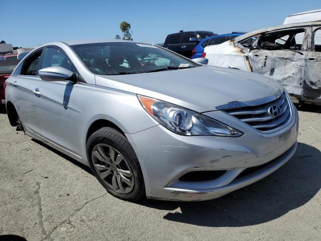 5NPEB4AC4BH002078 - 2011 HYUNDAI SONATA GLS SILVER photo 4