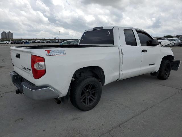 5TFRM5F1XGX106272 - 2016 TOYOTA TUNDRA DOUBLE CAB SR/SR5 WHITE photo 3