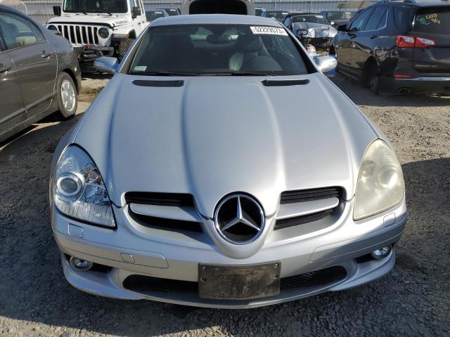 WDBWK56F05F049831 - 2005 MERCEDES-BENZ SLK 350 SILVER photo 5