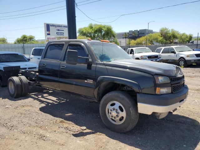 1GCJC33205F947845 - 2005 CHEVROLET SILVERADO C3500 BLACK photo 4