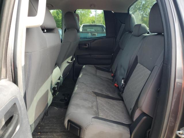 5TFUM5F14EX051938 - 2014 TOYOTA TUNDRA DOUBLE CAB SR/SR5 GRAY photo 10