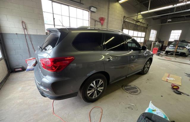 5N1DR2MM4JC642572 - 2018 NISSAN PATHFINDER S GRAY photo 4
