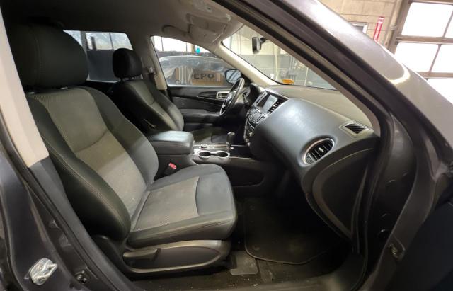 5N1DR2MM4JC642572 - 2018 NISSAN PATHFINDER S GRAY photo 5