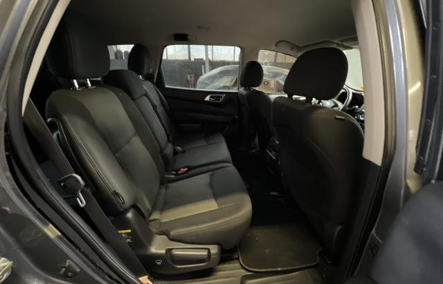 5N1DR2MM4JC642572 - 2018 NISSAN PATHFINDER S GRAY photo 6