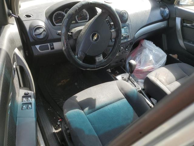 KL1TD56638B058055 - 2008 CHEVROLET AVEO BASE SILVER photo 8
