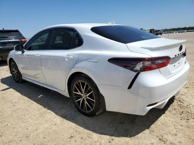 4T1G11AK7RU875613 - 2024 TOYOTA CAMRY SE NIGHT SHADE WHITE photo 2