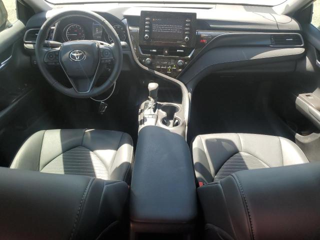 4T1G11AK7RU875613 - 2024 TOYOTA CAMRY SE NIGHT SHADE WHITE photo 8