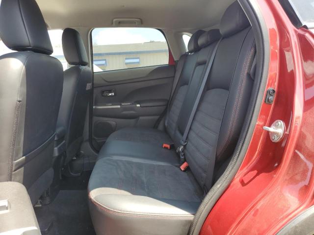 JA4AR3AWXJU015947 - 2018 MITSUBISHI OUTLANDER ES RED photo 11