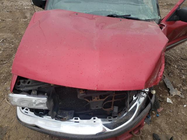 1GNDT13W0Y2253812 - 2000 CHEVROLET BLAZER RED photo 11