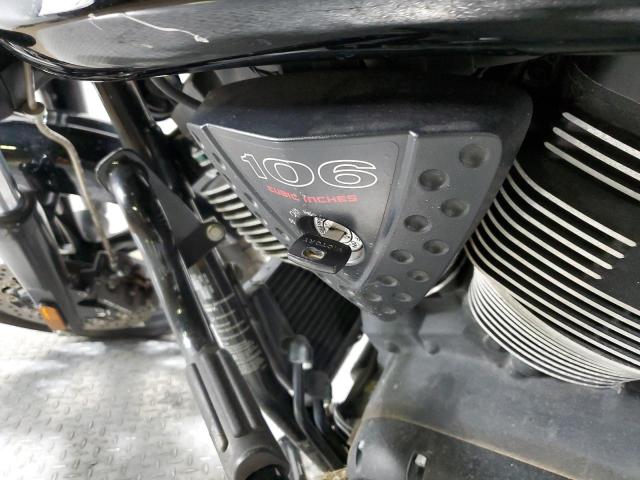 5VPCVBAB6H3059172 - 2017 VICTORY MOTORCYCLES VEGAS BLACK photo 8