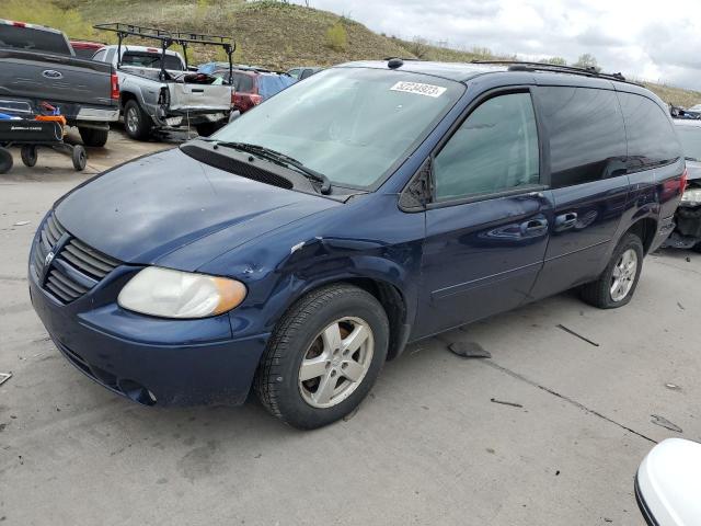 2D4GP44L55R443699 - 2005 DODGE CARAVAN SXT BLUE photo 1