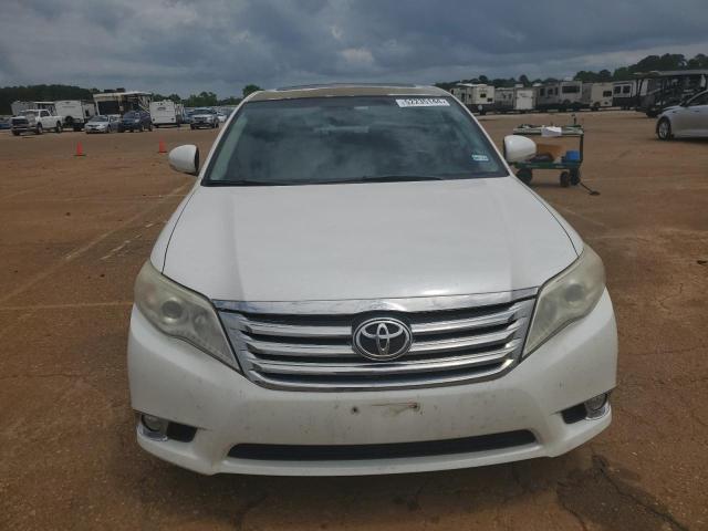 4T1BK3DB8BU408818 - 2011 TOYOTA AVALON BASE 白色 照片 5