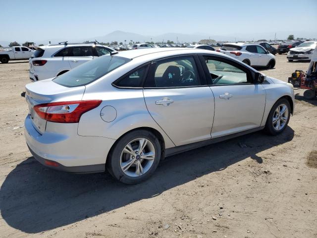 1FADP3F26EL374986 - 2014 FORD FOCUS SE SILVER photo 3