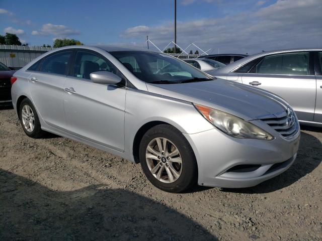 5NPEB4AC7CH477838 - 2012 HYUNDAI SONATA GLS SILVER photo 4