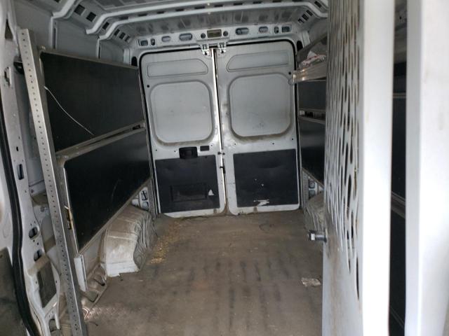 3C6TRVDG1JE114922 - 2018 RAM PROMASTER 2500 HIGH WHITE photo 10