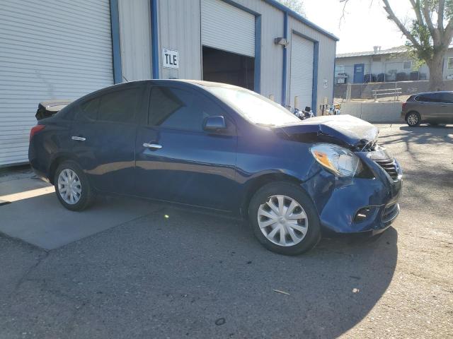 3N1CN7AP6EL870559 - 2014 NISSAN VERSA S BLUE photo 4