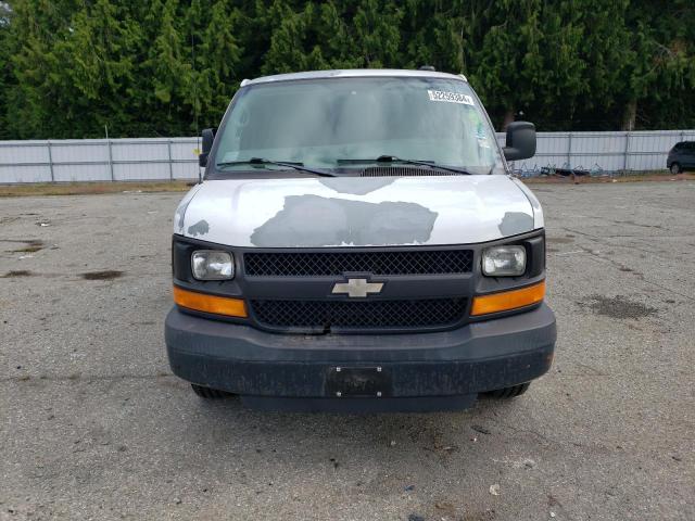 1GCHG35U861233445 - 2006 CHEVROLET EXPRESS G3 WHITE photo 5