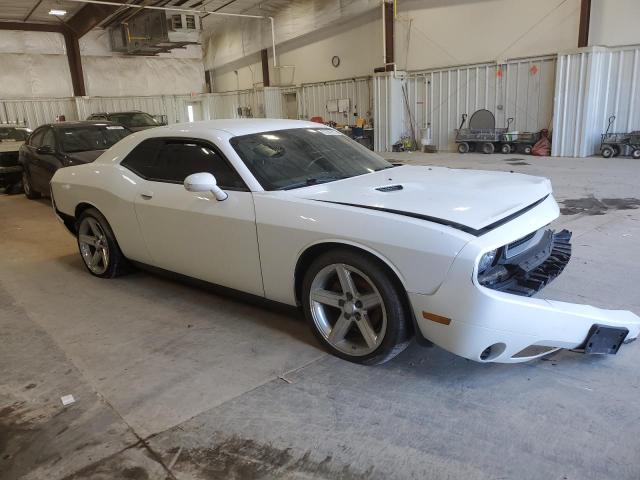 2C3CDYAG1CH241968 - 2012 DODGE CHALLENGER SXT WHITE photo 4