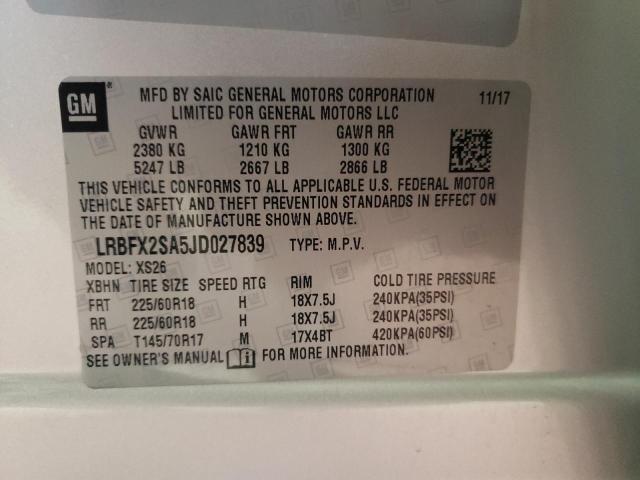 LRBFX2SA5JD027839 - 2018 BUICK ENVISION ESSENCE SILVER photo 13