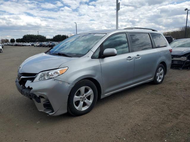 2018 TOYOTA SIENNA LE, 